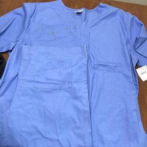 Scrubs top and bottom